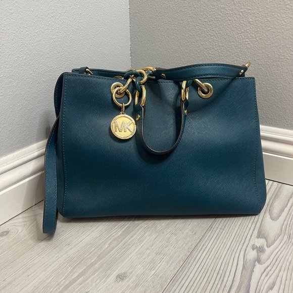 Michael Kors Handbags - Teal Micheal Kors Bag 💙